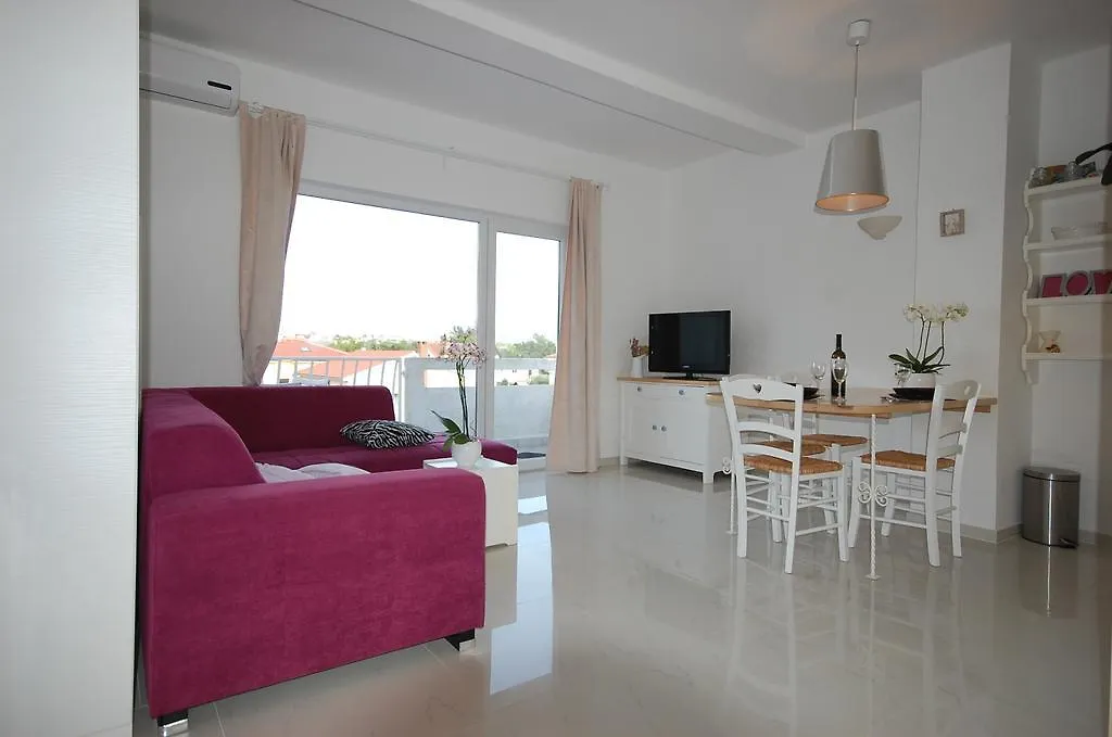 Apartments Curicta 1 Krk Town 0*,